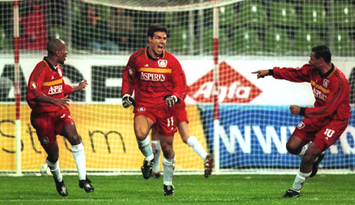 Spielten von 1998 bis 2000 gemeinsam bei Bayer: Ze Roberto, Paulo Rink und Emerson (v. l.)