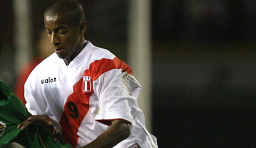 Perus Nationalstürmer Junior Ross wird von Werder Bremen umgarnt
