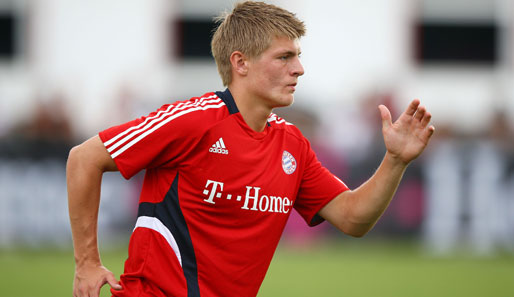 Toni Kroos muss laut Jürgen Klinsmann beim FC Bayern bleiben
