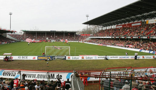 Im Stadion der Freundschaft in Cottbus findet das Testspiel Energie gegen Chemnitz statt