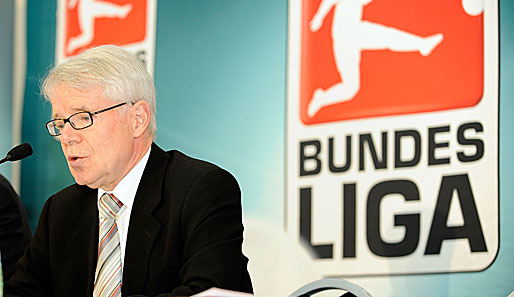 DFL-Präsident Reinhard Rauball kritisert den neuen Grundlagenvertrag