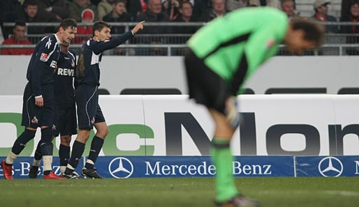 Nach einem Fehler von Jens Lehmann erzielte Kölns Petit den entscheidenden Treffer zum 3:1