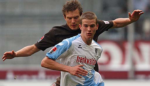 Lars Bender (vorne) erzielte bislang vier Tore in 53 Zweitligaspielen für 1860 München