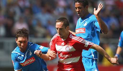 Franck Ribery (M.) konnte sich in Hoffenheim zu selten durchsetzen