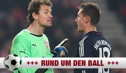 Jens Lehmann (l.) nimmt sich Klose vom FC Bayern zur Brust: Das Hinspiel in Stuttgart endete 2:2