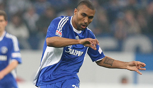 Orlando Engelaar absolvierte 25 Bundesligaspiele für Schalke 04 und erzielte dabei kein Tor