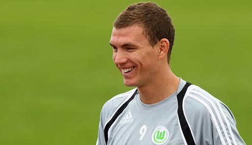 Edin Dzeko besitzt beim VfL Wolfsburg noch einen Vertrag bis 2011