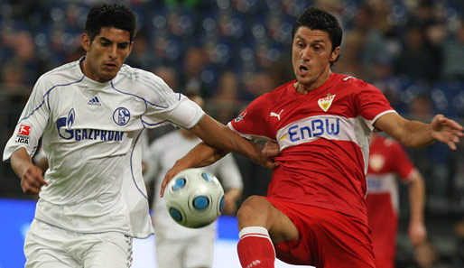 Der 20-jährige Carlos Zambrano (l.) schloss sich vor drei Jahren der U19 des FC Schalke 04 an
