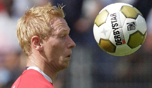 Keine gute Zeit für Mikael Forssell von Hannover 96 in der Bundesliga