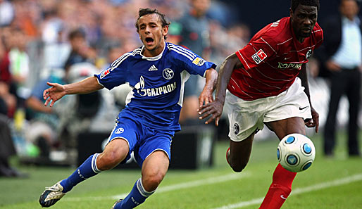 Rafinha (l.) wechselte 2005 für fünf Millionen Euro vom FC Coritiba zu Schalke 04