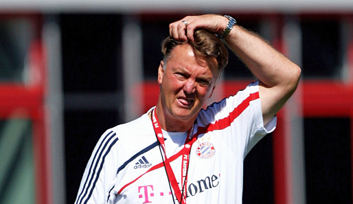 Muss seine Mannschaft wieder umbauen: Bayern-Trainer Louis van Gaal