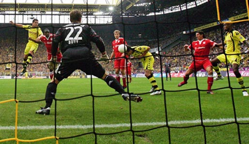 Das 1:0 von Mats Hummels im Hinspiel gegen seinen Ex-Klub half nichts. Bayern gewann 5:1