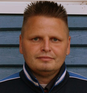 Mike Werner, Trainer des PSV Ribnitz-Damgarten, mit seiner aktuellen Frisur