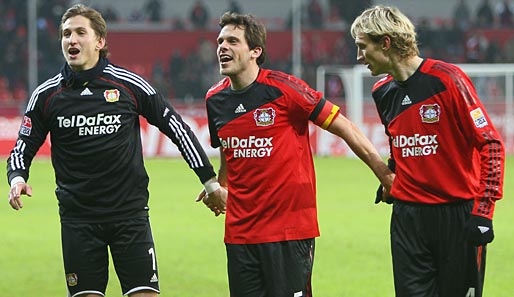 Spieler, die zusammenstehen: Rene Adler ist begeistert von seinen Kollegen bei Bayer Leverkusen