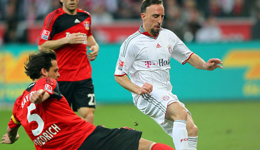 Franck Ribery (r.) hat bei den Bayern einen Vertrag bis 2011