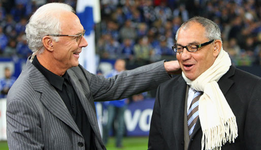 Franz Beckenbauer (l.) traut Felix Magaths Schalkern den Titel zu