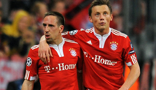 Franck Ribery (l.) und Ivica Olic erzielte drei der vier Bayern-Treffer gegen Manchester