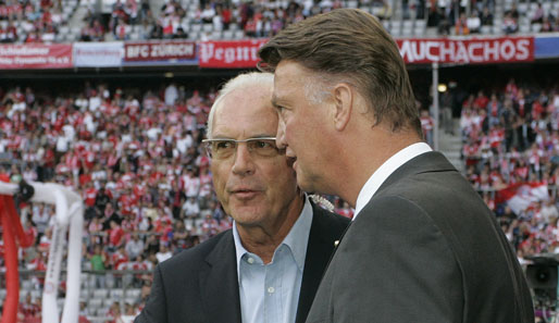 Louis van Gaal (r.) übernahm im Sommer 2009 das Traineramt beim FC Bayern