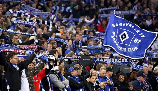 Die HSV-Fans bleiben ihrem Verein auch in der kommenden Saison treu