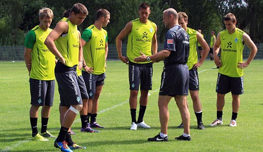 Thomas Schaaf ist seit 1999 Cheftrainer bei Werder. Zuvor coachte er das Amateurteam der Bremer