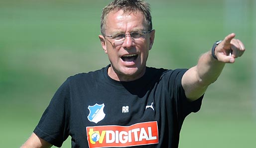 Trifft mit seinem Team nun früher als gedacht auf die Schalker: Hoffenheim-Coach Ralf Rangnick