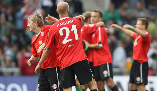 Der FSV Mainz 05 steht mit 15 Punkten auf dem ersten Tabellenplatz