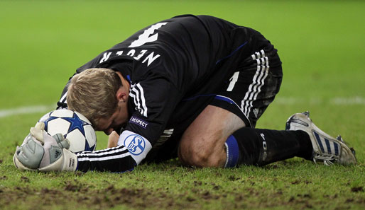 Manuel Neuer gab im Jahr 2005 sein Profi-Debüt für den FC Schalke 04