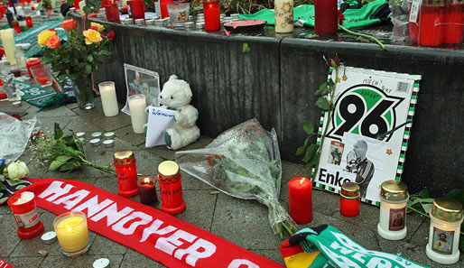 Hannover 96 lässt Gedenkfeiern für Robert Enke zu, ruft aber nicht dazu auf