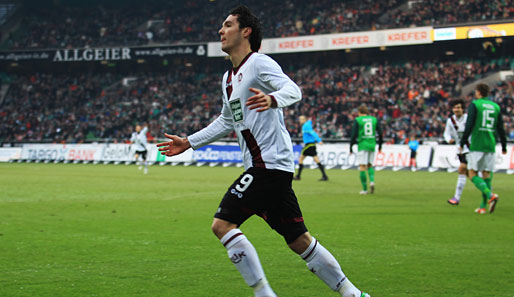 Laut Medienberichten soll Kaiserslauterns Srdjan Lakic auch beim VfL Wolfsburg im Gespräch sein