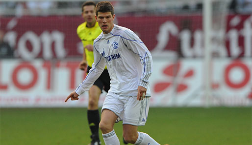2010 wechselte Klaas-Jan Huntelaar für 14 Millionen Euro vom AC Milan nach Schalke