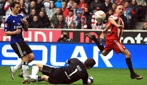 Franck Ribery (r.) erzielte gegen den HSV einen Treffer, der zweite wurde ihm aberkannt