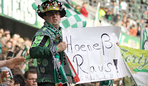 Der VfL Wolfsburg steckt mittendrin im Abstiegskampf. Pierre Littbarski gibt Magath keine Schuld