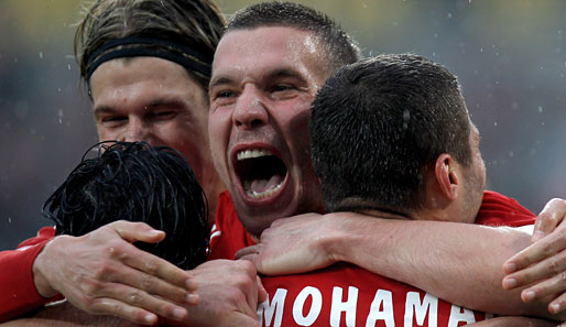 Lukas Podolski hat vor dem rheinischen Derby kein Mitleid mit dem Erzrivalen aus Gladbach