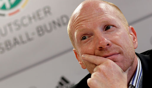 Matthias Sammer ist der Meinung, dass Bundesliga-Sportdirektoren einen Trainerschein brauchen