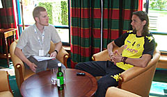 SPOX-Redakteur Jochen Tittmar traf sich im BVB-Trainingslager mit Neven Subotic