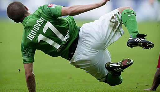 Aleksandar Ignjovski spielte gegen den HSV Bremens Linksverteidiger