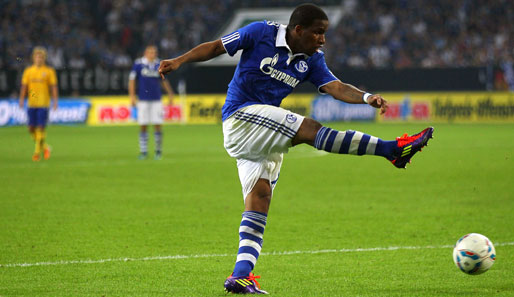 Jefferson Farfans Vertrag bei Schalke läuft 2012 aus: jetzt stellt der Verein ein Ultimatum