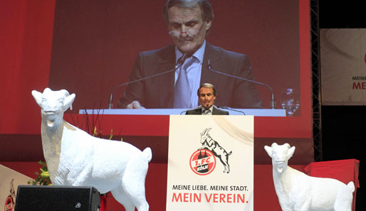 Köln-Präsident Wolfgang Overath verkündete am Sonntag völlig überraschend seinen Rücktritt