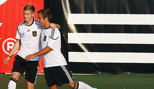 Spielen ab kommender Saison zusammen für Borussia Dortmund: Mario Götze (r.) und Marco Reus