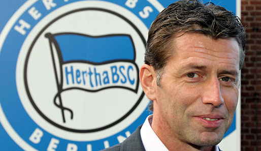 Michael Skibbe will mit Hertha BSC auf lange Sicht ins obere Drittel vordringen