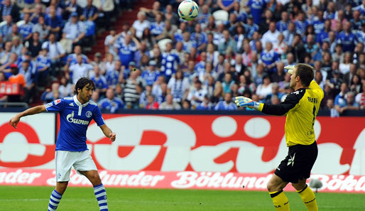 Schalkes Raul erzielte am 13. August 2011 gegen den 1. FC Köln das Tor des Jahres
