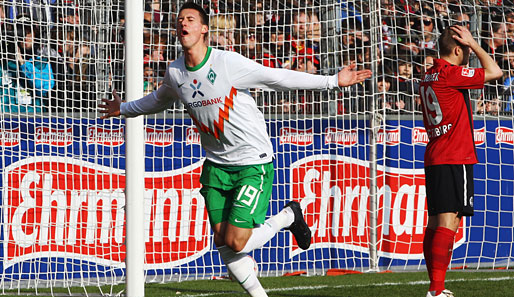 Sandro Wagner (l.) durfte für Werder nur fünfmal so schön jubeln - jetzt will er weg