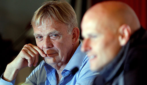 Volker Finke (l.) installierte Stale Solbakken im Sommer 2011 als neuen FC-Coach