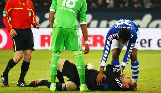 Schalke-Keeper Lars Unnerstall verletzte sich gegen Wolfsburg