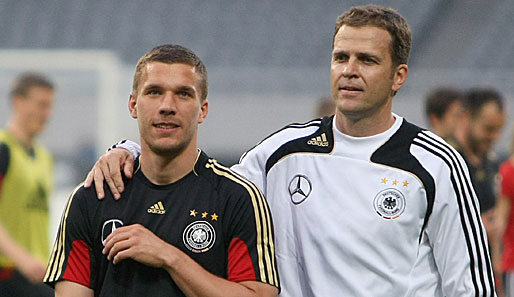 Oliver Bierhoff (r.) sieht im FC Arsenal eine gute Adresse für Kölns Lukas Podolski