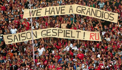 Die Kaiserslautern-Fans bewiesen am vorletzten Spieltag gegen Dortmund reichlich Galgenhumor