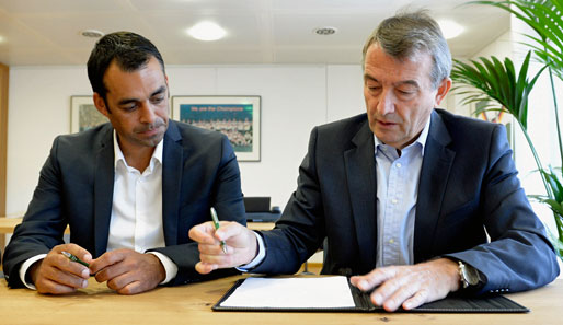 Am Mittwoch Vormittag unterschrieb Robin Dutt (l.) seinen Vertrag als DFB-Sportdirektor