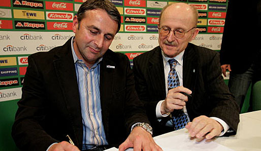 Aufsichtsratschef Wili Lemke (r.) mit seinem ehemaligen Manager Klaus Allofs (l.)