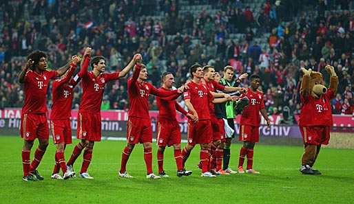 Mit der "FC Bayern SparKarte" profitieren die Fans finanziell von den Münchener Erfolgen