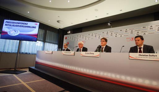 Auf der DFL-Pressekonferenz in Frankfurt wurde das Sicherheitskonzept abgesegnet